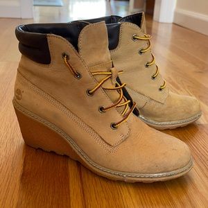 TIMBERLAND WOMEN'S AMSTON BOOTS